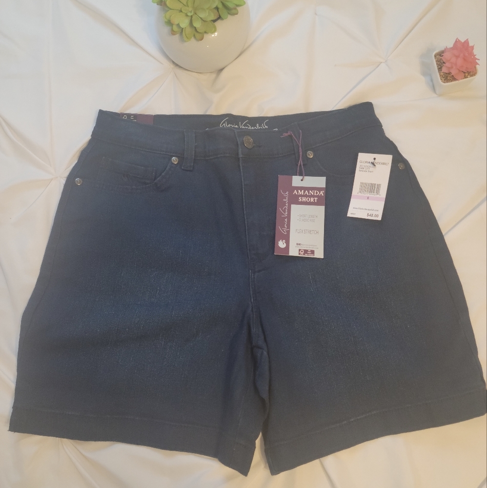 NWT Gloria Vanderbilt "Amanda" jean shorts. - Picture 5 of 5